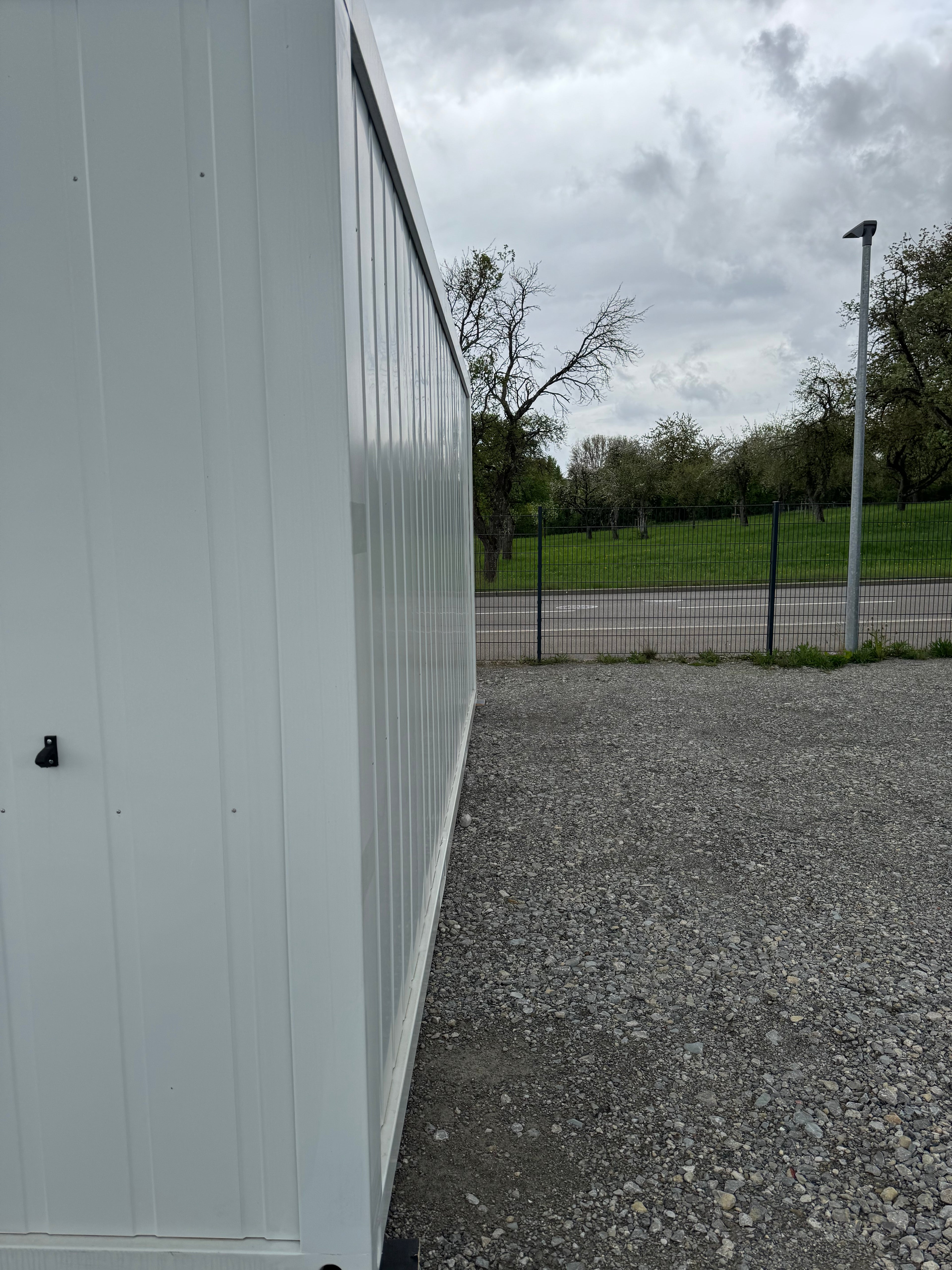 Bürocontainer BasicLine 20' RAL  9002 Grauweiß Containex