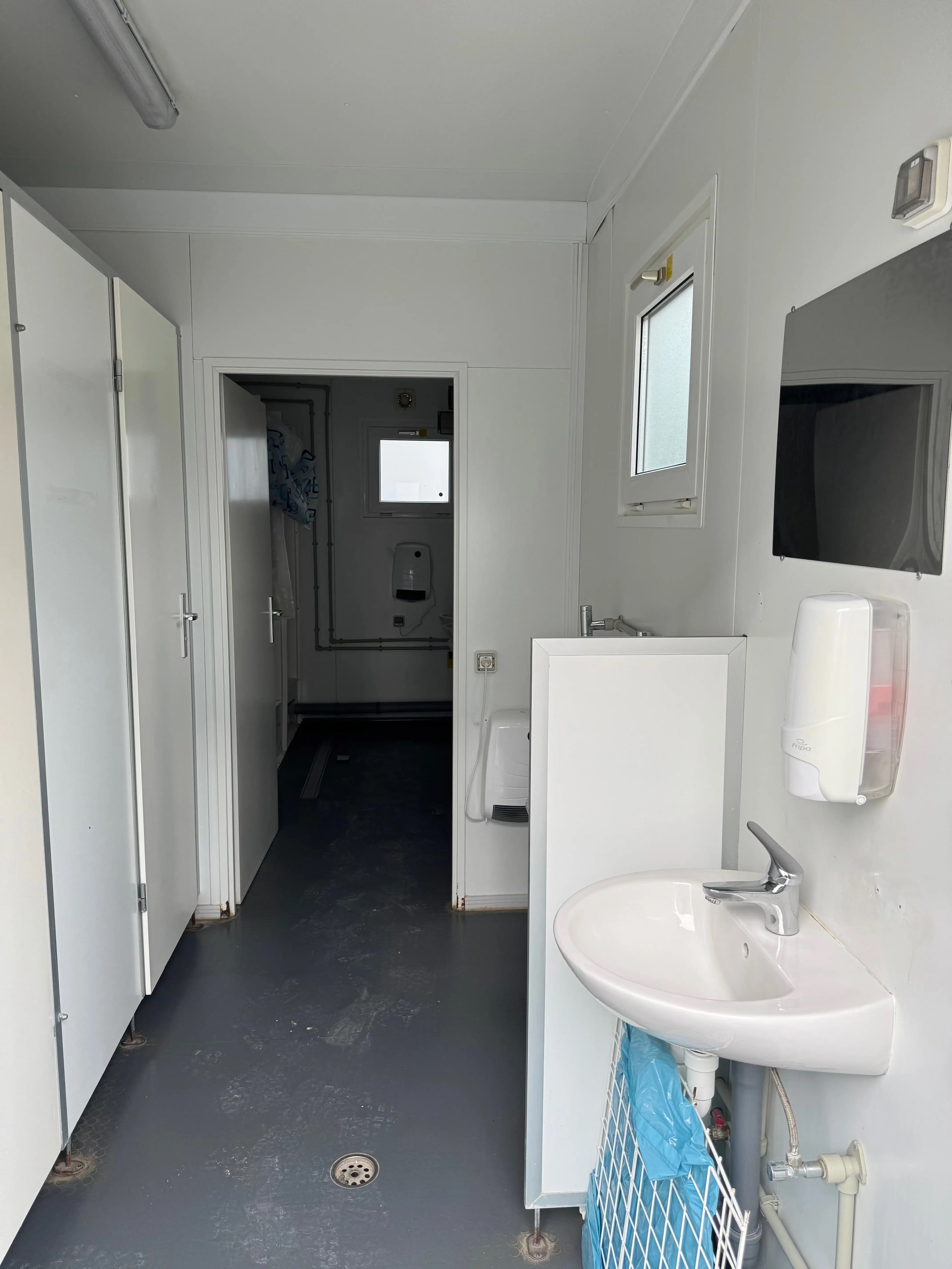 Sanitärcontainer 20' Gebraucht BBT Bäuerle Bau Team