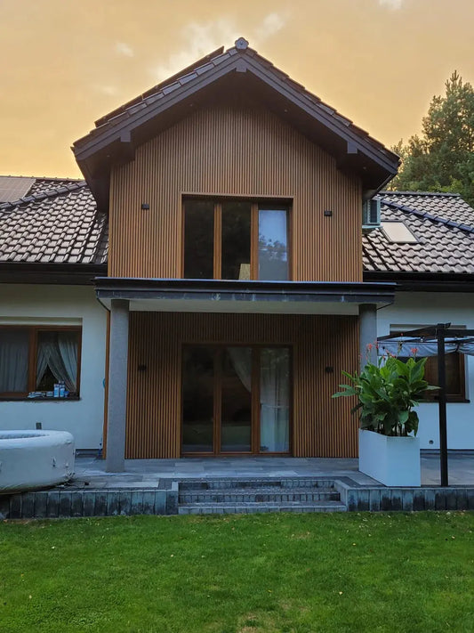 WPC Fassadenverkleidung Teak co-extrudiert 219x21mm Länge 2,9m JVL Design